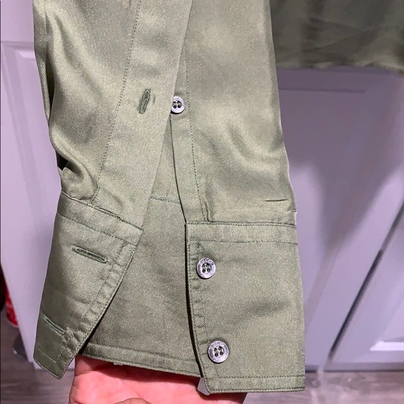Authentic men’s Gucci military green silk shirt - Picture 6 of 6